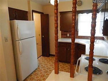 5th image of 8015 Pelham Dr