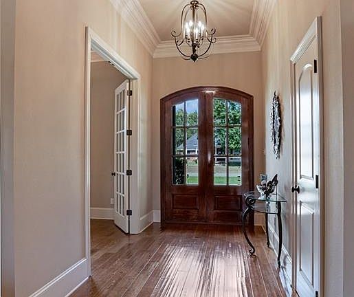 5th image of 824 Brittany Ln