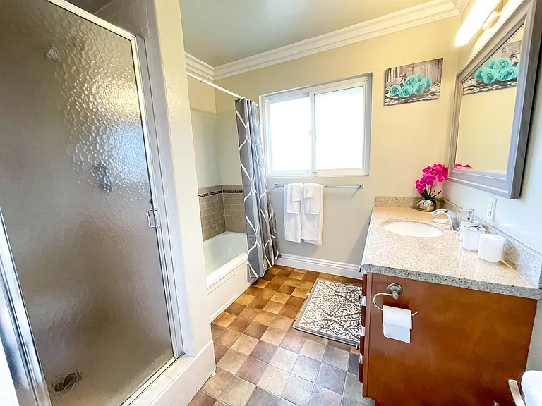 11362 Biscayne Blvd — Photo 8