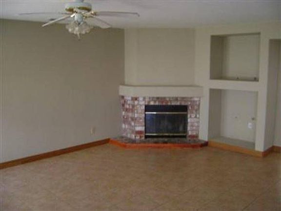 3rd image of 10412 Arcata Ct