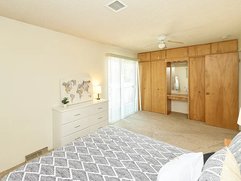 210 Daniels Dr #U — Photo 13