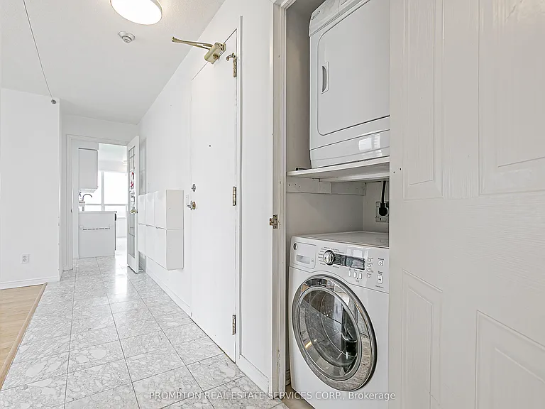 238 Doris Ave #2009 — Photo 34