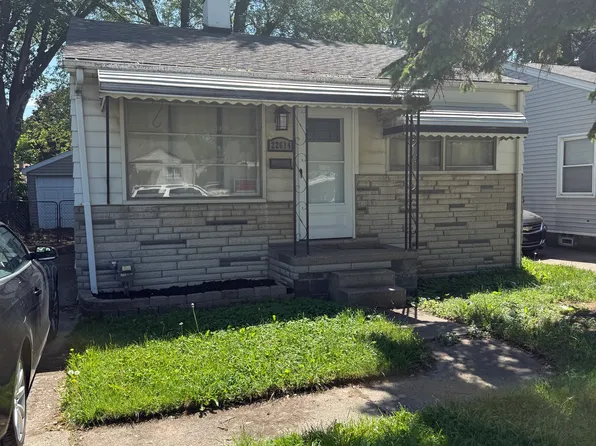 22614 Sharrow Ave, Warren, MI 48089