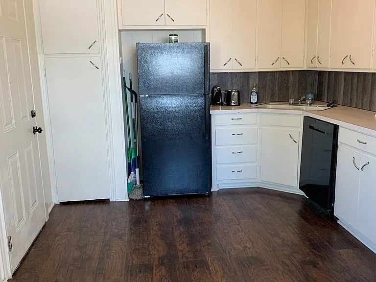 1501 N Texas Ave #B — Photo 3