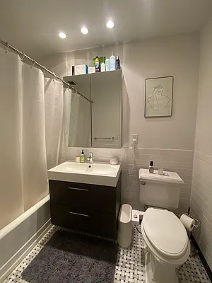 Rented by Avenues Real Estate | media 14