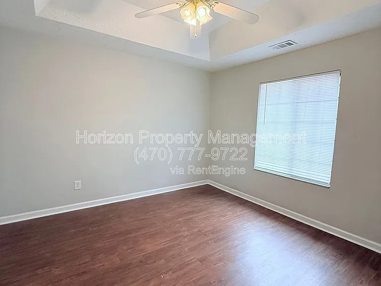 4003 Hidden Hollow Dr — Photo 12