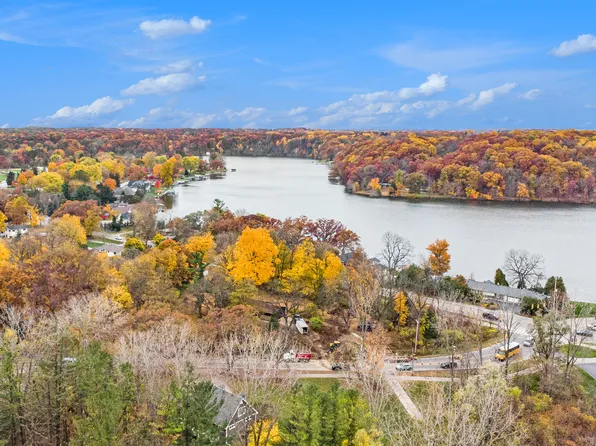 876 Thornapple River Dr SE, Ada, MI 49301