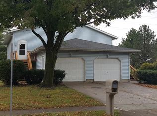 303 Bellerive Rd, Springfield, IL 62704