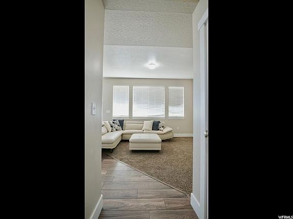 3rd image of 14317 S Meadow Rose Dr
