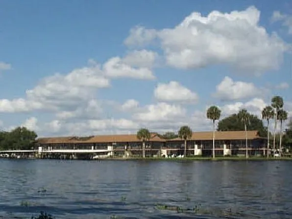 1640 Juno Trl APT 104G, Astor, FL 32102