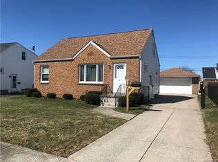 34 Seminole Pkwy, Cheektowaga, NY 14225