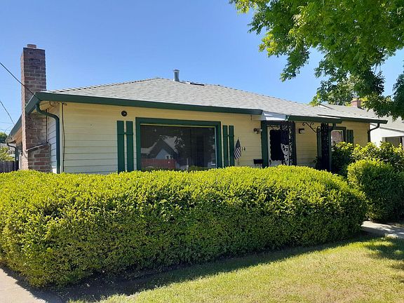 2nd image of 2114 Raymond Ave