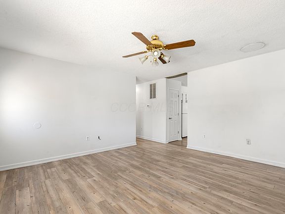 4th image of 4751 Larkin Dr