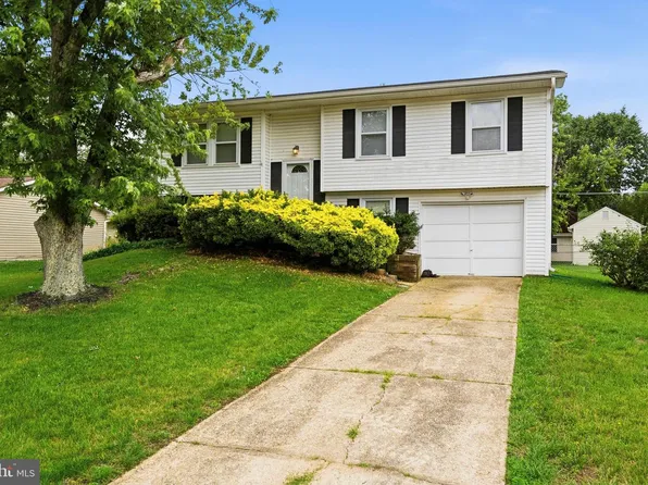 215 Compton Rd, Waldorf, MD 20602