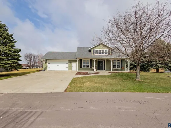 54 N Gulch Ln, Wentworth, SD 57075