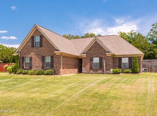212 Eagle View Dr, Senatobia, MS 38668