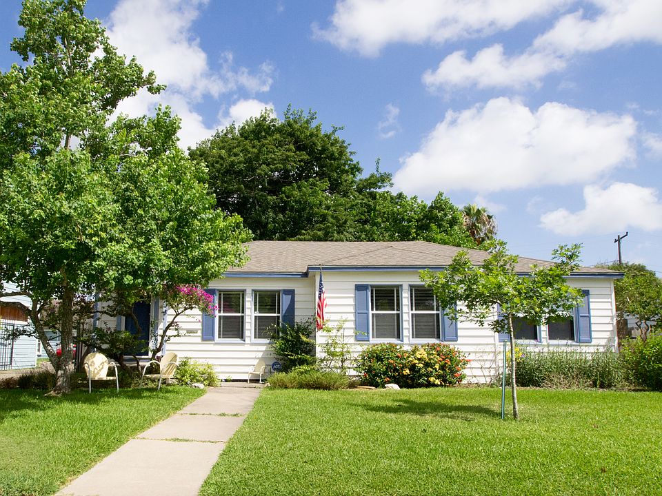 1st image of 304 Louise Dr