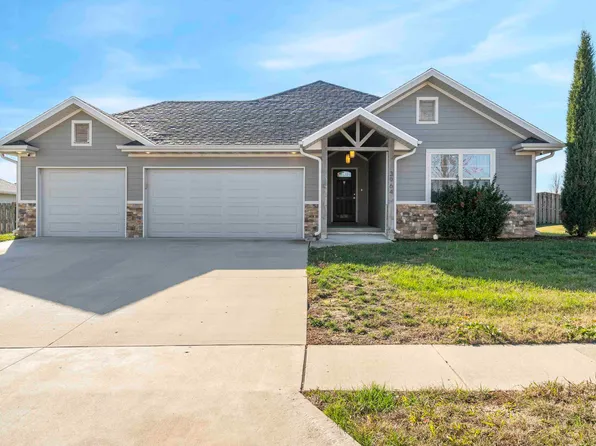 3964 W Tall Pine Court, Springfield, MO 65810