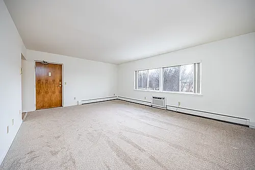 Clintwood Apartments — Photo 58