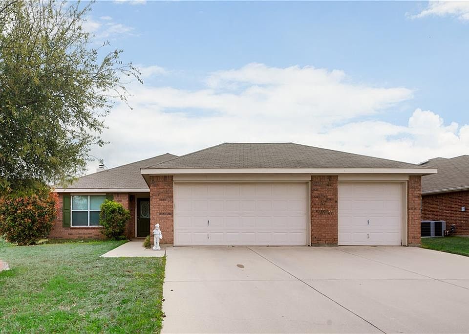 1st image of 629 Redwing Dr
