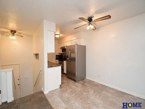 5th image of 271 Parkside Ln