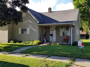 702 N Main St, Clinton, IN 47842