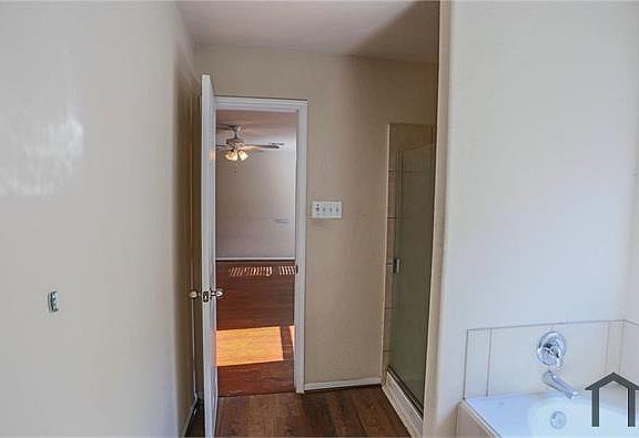 3rd image of 13423 Country Path Way