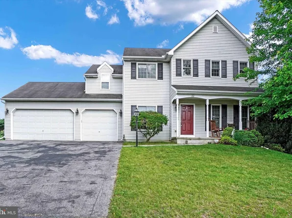 22 Stonewood Dr, York, PA 17407