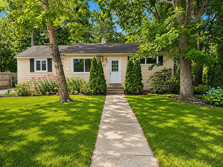 161 Lucy Rd — Photo 1