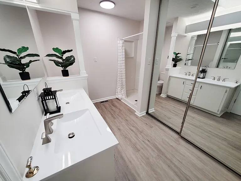 2824 Henslowe Dr — Photo 23