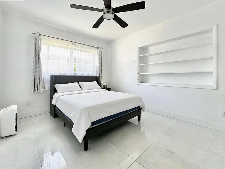 7800 SW 57th Ct — Photo 14
