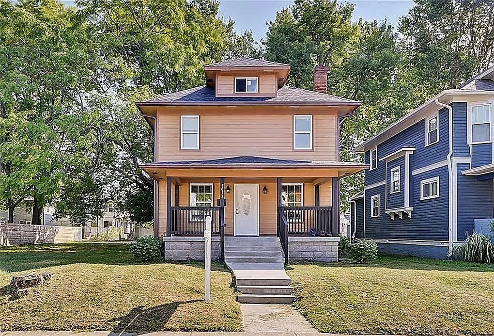 3033 N Park Ave photo 1