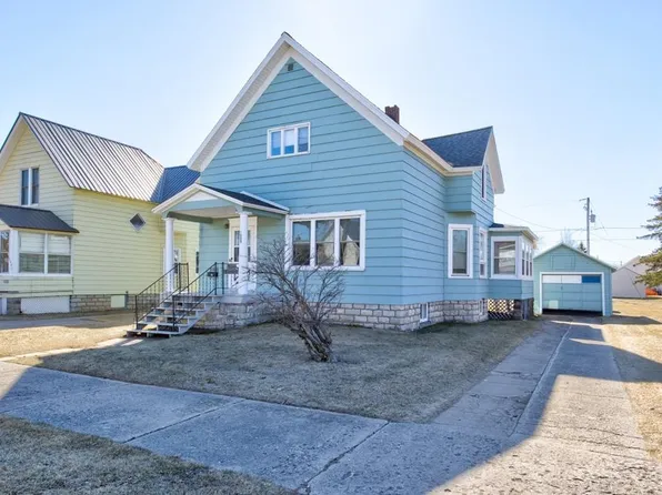 1609 Mary St, Marinette, WI 54143