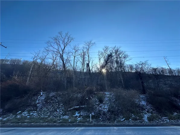 331 Allegheny River Blvd, Verona, PA 15147