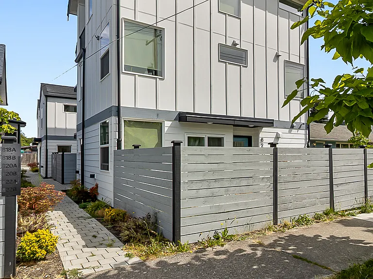820 S Sullivan St #B — Photo 30