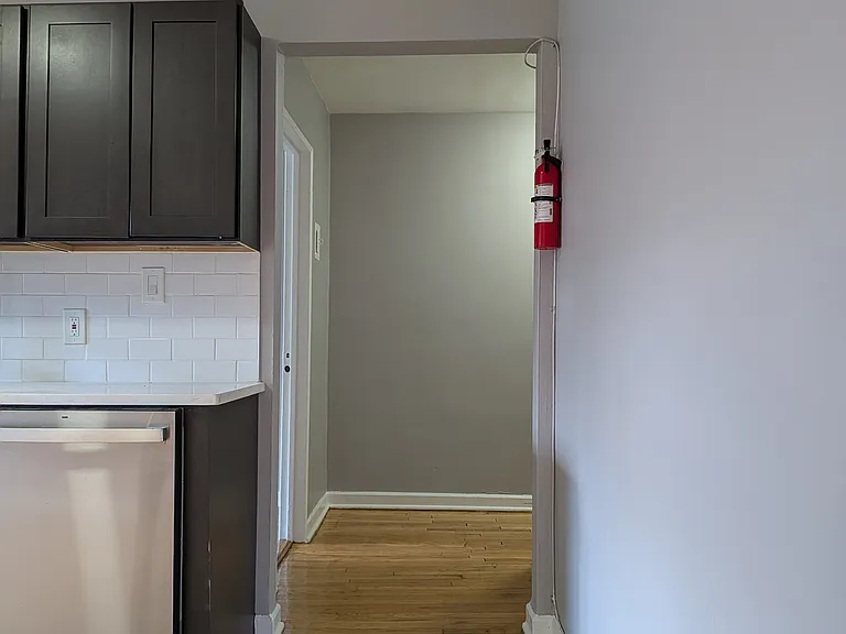 836 Jersey Ave #10 — Photo 10