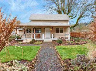 1357 S Water St, Silverton, OR 97381