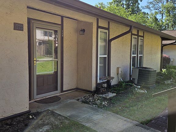 3rd image of 112 Westwood Dr #112