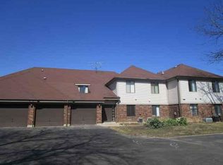 820 Waterview Cir APT 4, Vernon Hills, IL