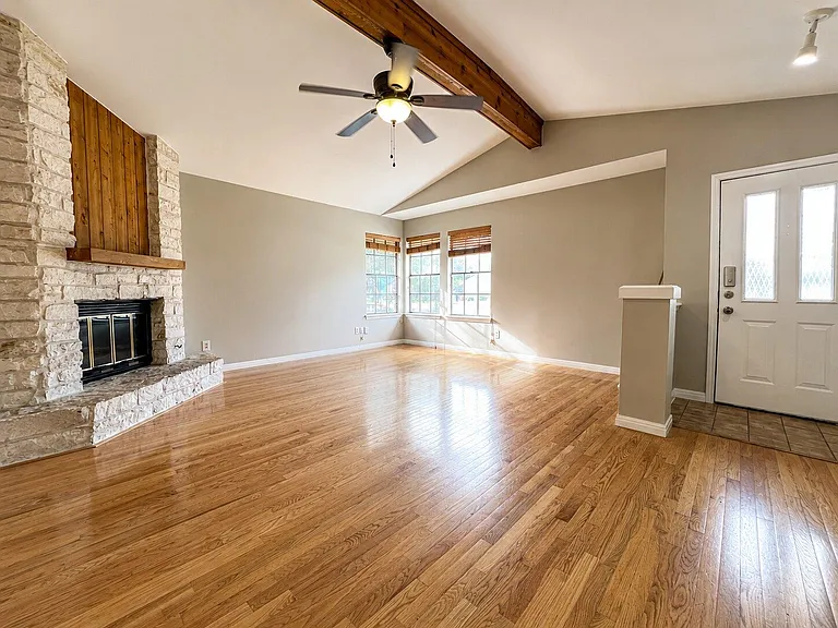 3603 Palomar Ln — Photo 3