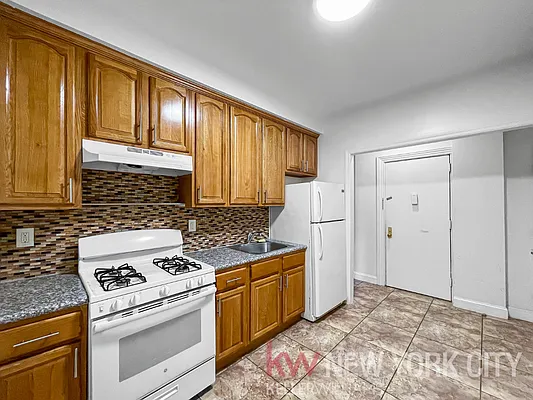 Rented by Keller Williams NYC | media 12