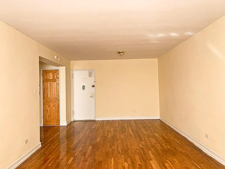 140-60 Beech Ave — Photo 12