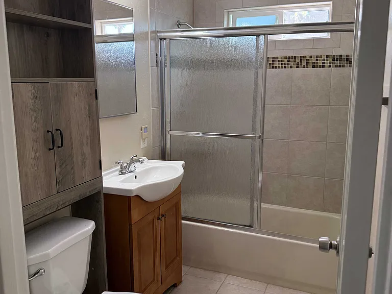 1851 Latham St #2 — Photo 17