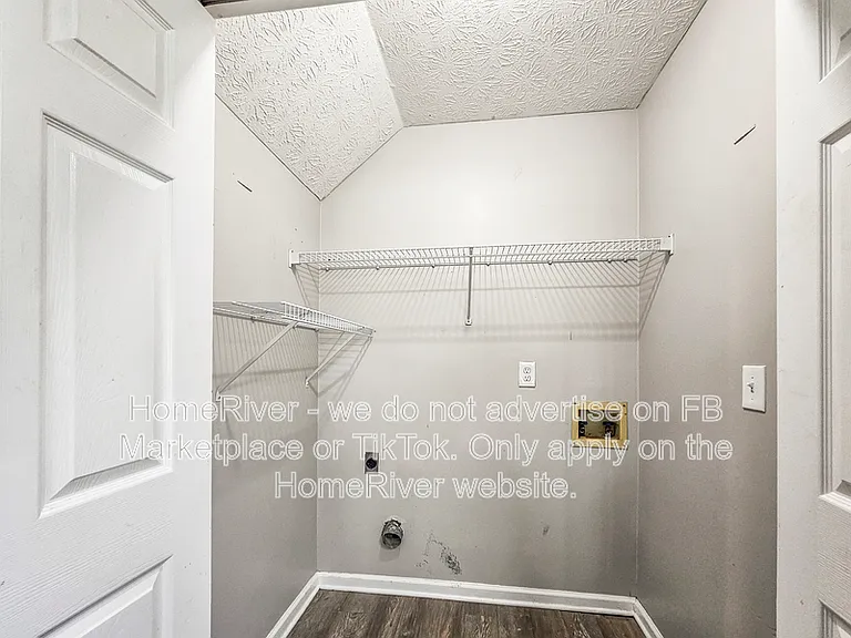 768 Wilkes Dr — Photo 11