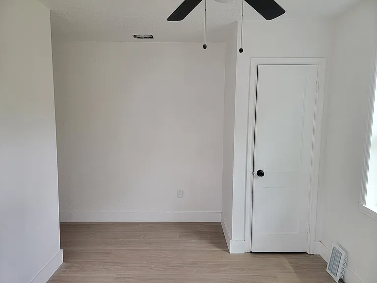 1701 S Mellonville Ave — Photo 6