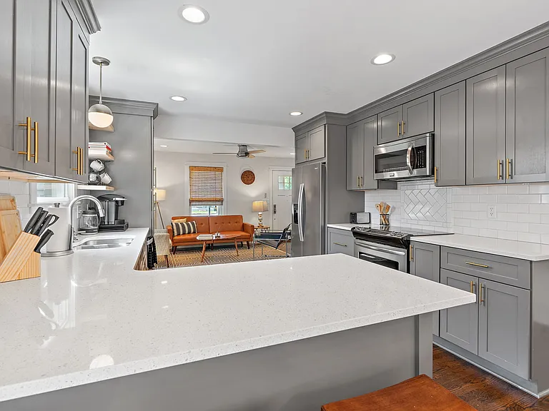 2706 Deerfield Dr — Photo 19