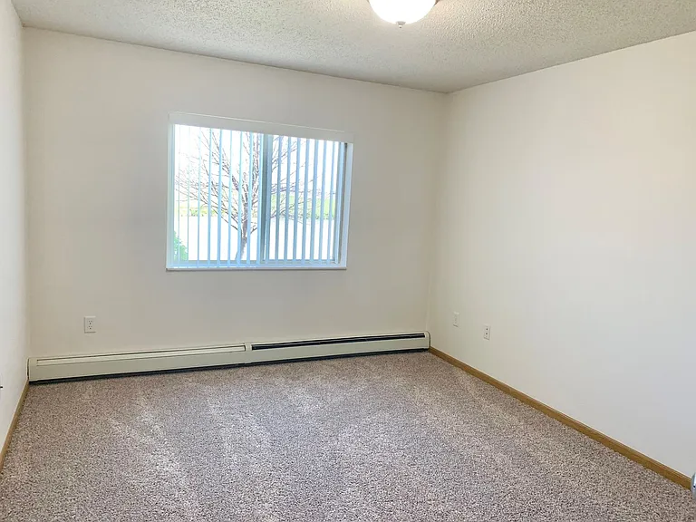 Huntington Pointe I — Photo 6
