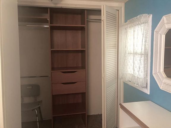 4th image of 10878 River Dr