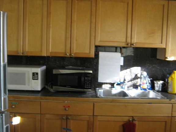 2nd image of 6306 N Kedzie Ave Unit 1
