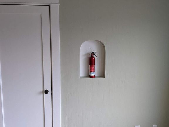 4th image of 1208 10th St APT 2